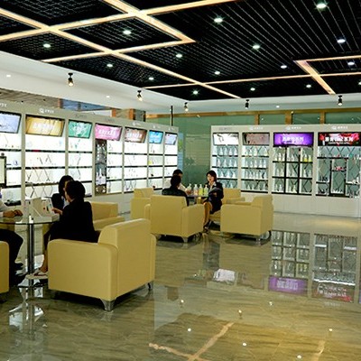 化妝品專營店轉(zhuǎn)型關鍵在于服務與體驗